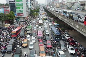 Hà Nội: Chuyển đổi sang phương tiện xanh là vấn đề nhạy cảm, nhưng không thể trì hoãn