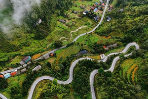 Việt Nam có con dốc 'khiến người nhức chân', cảnh quan được ví như Thụy Sĩ thu nhỏ