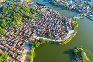 Ngôi làng nghèo bán 1.800 tấn 'kho báu', đổi đời nhờ ‘ngân hàng xanh’