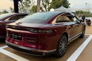 Hãng xe xây nhà máy ở Hưng Yên vừa ra mắt mẫu sedan giá hơn 600 triệu, thiết kế đẳng cấp, công nghệ thời thượng, chạy xa tới 2.500km mới phải tiếp nhiên liệu