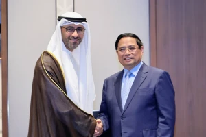 Thủ tướng đề nghị Tập đoàn Dầu khí quốc gia Kuwait mở kho xăng dầu ngoại quan tại Việt Nam