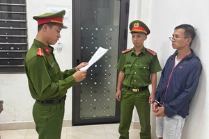 Truy xét, bắt khẩn cấp Đinh Văn Khoa sinh năm 1995