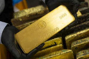 Giá vàng hôm nay 18/11: Giao dịch quanh 4.030 USD/ounce giữa sức ép chính sách từ Fed