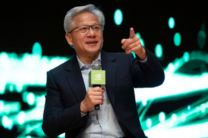 Nvidia lập kỷ lục doanh thu, GPU 'cháy hàng': CEO Jensen Huang bác bỏ 'bong bóng AI'