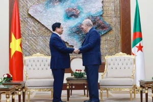 Tổng thống Algeria khẳng định tình cảm sâu đậm với Việt Nam