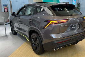 Mẫu SUV cỡ C giá rẻ hơn Kia Morning, chỉ 258 triệu: Nội thất rộng rãi, thiết kế nịnh mắt, ngập tràn công nghệ, rất phù hợp với người mới khấm khá