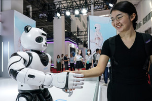 Thị trường bão hòa, hàng loạt hãng xe điện tại cường quốc tỷ dân chuyển hướng sang mỏ vàng mới, tham vọng thống trị toàn cầu