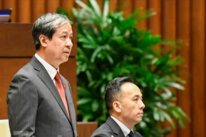 Bộ trưởng Nguyễn Kim Sơn: Bộ Giáo dục không ‘ôm’ đào tạo bác sĩ chuyên khoa