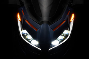 Xe ga phượt của Honda vừa về Việt Nam đã 'chạm trán' đối thủ: Zontes ra mắt bộ đôi trang bị 'trên cơ', giá nhẹ hơn hàng chục triệu