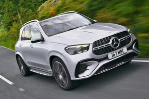 Xe Mercedes hybrid vừa ra mắt tại Việt Nam: Công suất tổng 381 mã lực nhưng chỉ tiêu hao ngang SH