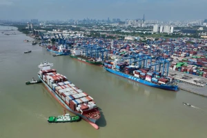 Việt Nam tăng tốc xuất nhập khẩu, sẵn sàng cán mốc 900 tỷ USD