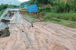 Đèo Khánh Lê xuất hiện điểm đứt gãy nghiêm trọng