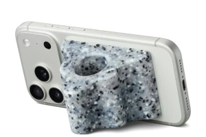 Apple bán 'cục nhựa gắn cái nam châm' 70 USD, cư dân mạng chốt một câu: 'Apple kiếm tiền dễ thật!'