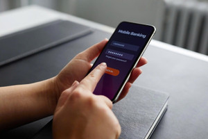 Vì sao ngân hàng liên tục yêu cầu khách hàng đổi mật khẩu sau một thời gian sử dụng?