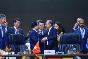 Thủ tướng đề nghị Malaysia chia sẻ thông tin đầy đủ và kịp thời về tàu cá, ngư dân