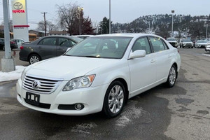 Mẫu sedan của Toyota giá chỉ hơn 200 triệu, động cơ V6 chạy bốc nhưng rất tiết kiệm nhiên liệu, an toàn vượt phân khúc: Vì sao ‘rẻ như cho’?