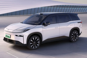 Không ồn ào, Toyota xứng tầm 'gã khổng lồ' tuyên bố sẽ vẽ lại trật tự ngành xe điện, đưa ra con số cam kết về độ chai pin sau 40 năm