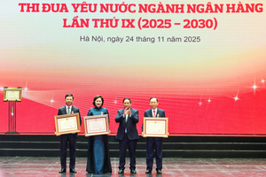 Trao tặng Huân chương lao động hạng Nhất cho Thống đốc NHNN Nguyễn Thị Hồng, Phó Thống đốc Phạm Thanh Hà