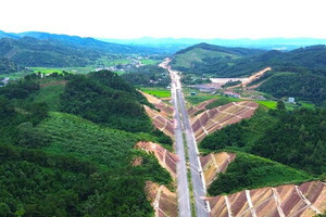 Sắp hoàn thiện 'lên đời' tuyến quốc lộ quan trọng kết nối 2 tỉnh giáp Trung Quốc