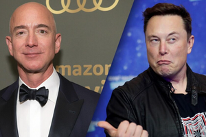 Jeff Bezos tái xuất trong lĩnh vực vũ trụ, Elon Musk lập tức mỉa mai ‘kẻ bắt chước’