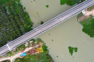 Sắp chính thức thông xe cây cầu 600m vượt sông Sài Gòn, do Đèo Cả thi công