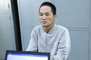 Bắt khẩn cấp Tạ Văn Duyên ngay tại cửa khẩu