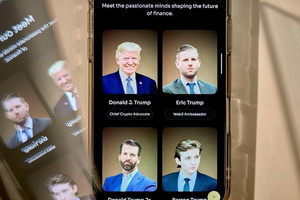 Gia tộc Trump lao đao vì cú rơi hơn 1.000 tỷ USD của thị trường tiền số