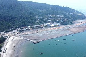 Hơn 1 tháng nữa, hoàn thành cảng biển 34.000 tỷ đồng lớn nhất miền Trung