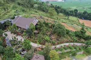 Nữ NSND trẻ nhất Việt Nam sở hữu biệt phủ 8.000m² bề thế ở ngoại thành Hà Nội