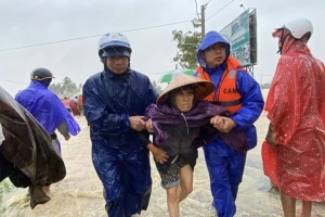 Khẩn trương khoanh nợ cho người dân vùng bão lũ