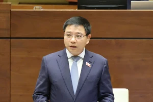 Bóng cười, thuốc lá điện tử, thuốc lá nung nóng lại làm 'nóng' nghị trường