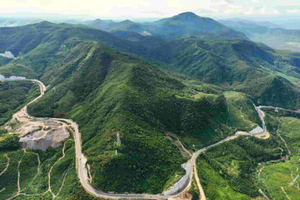 Sắp khởi công cao tốc gần 44.000 tỷ băng qua 2 con đèo hiểm trở chạy dọc tỉnh lớn thứ 2 Việt Nam