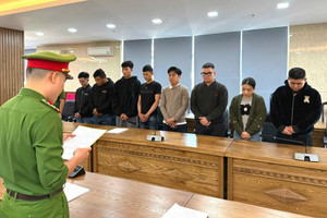 Phong tỏa 1.000 tài khoản, bắt 33 người, thu giữ 100 tỷ, kê biên 2 thửa đất trong đường dây lừa đảo 67.000 tỷ