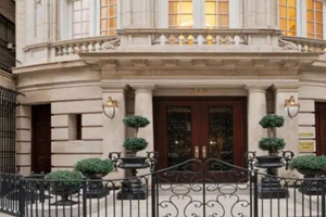 Chiêm ngưỡng căn biệt thự bằng đá vôi được rao bán gần nghìn tỷ