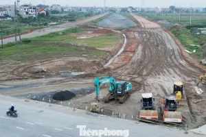 Đến 19/12, phải hoàn thành giải phóng mặt bằng đường Vành đai 4 qua Hưng Yên
