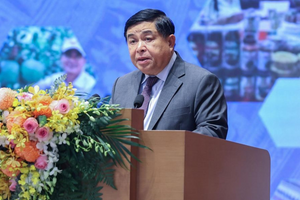 Phó Thủ tướng Nguyễn Chí Dũng: Nhiều DN vẫn ngại rủi ro vì chưa tin tưởng vào năng lực thực hiện của HTX