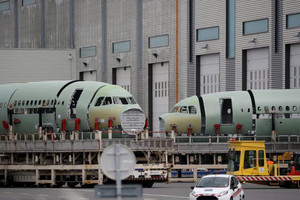 Chưa từng có trong lịch sử: Airbus bất ngờ triệu hồi 6.000 máy bay, ngành hàng không đối mặt nguy cơ tắc nghẽn