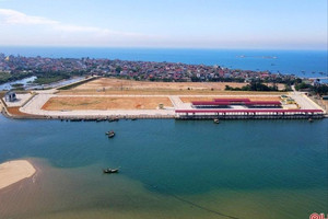 Chính thức mở cảng cá hiện đại bậc nhất miền Trung, khả năng xử lý 16.000 tấn thủy hải sản mỗi năm