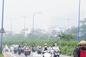 TPHCM mịt mù, thời tiết trong tháng cuối năm 2025 ra sao?