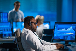 Quỹ ngoại 573 triệu USD sẽ bán ra hơn 1.100 tỷ đồng một cổ phiếu của tỷ phú Phạm Nhật Vượng