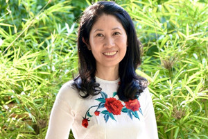 Bác sĩ người Việt được WHO giao nhiệm vụ quan trọng, là PGS, Tiến sĩ, Phó Hiệu trưởng trường Y, nhà có 3 thế hệ bác sĩ nội trú sản khoa