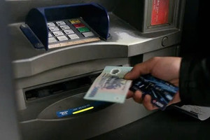 A05 cảnh báo: Tội phạm đang nghiên cứu cây ATM để tấn công và điều khiển máy tự động nhả tiền