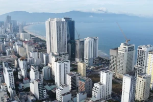 Đà Nẵng lên tiếng về cao ốc 'đua nhau' mọc ven biển