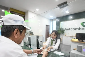 Cuộc đua lãi suất cuối năm