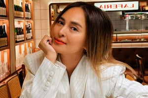 Bắt nữ diễn viên nổi tiếng vì cáo buộc lừa đảo, vỡ nợ hơn 330 tỷ đồng