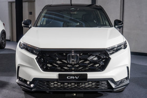 Honda chơi lớn: CR-V bản giới hạn sơn hai tông màu 'chất lừ' chỉ 300 chiếc, nhưng giá vẫn như cũ