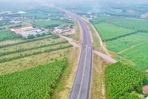Chỉ 2 tuần nữa, chính thức thông xe cao tốc gần 18.000 tỷ kết nối 2 tỉnh thành giàu nhất Việt Nam, thuận tiện ra đến siêu sân bay