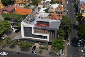 Đóng cửa Tập đoàn H.