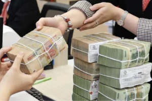 Giảm trừ thuế thu nhập cá nhân, giảm lãi suất cho hàng triệu khách hàng bị ảnh hưởng bão, lũ