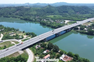 Tuyến cao tốc Cam Lộ - La Sơn giai đoạn 2 kịp khởi công trong năm nay?